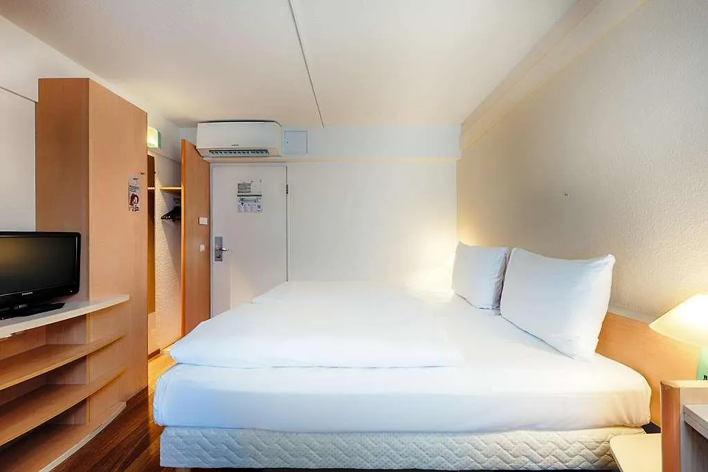 B&B Hotel Dusseldorf-Hbf 0*,  Niemcy