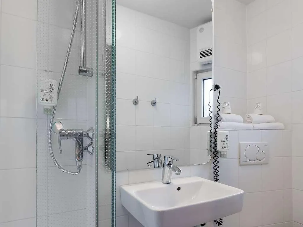 B&B Hotel Dusseldorf-Hbf