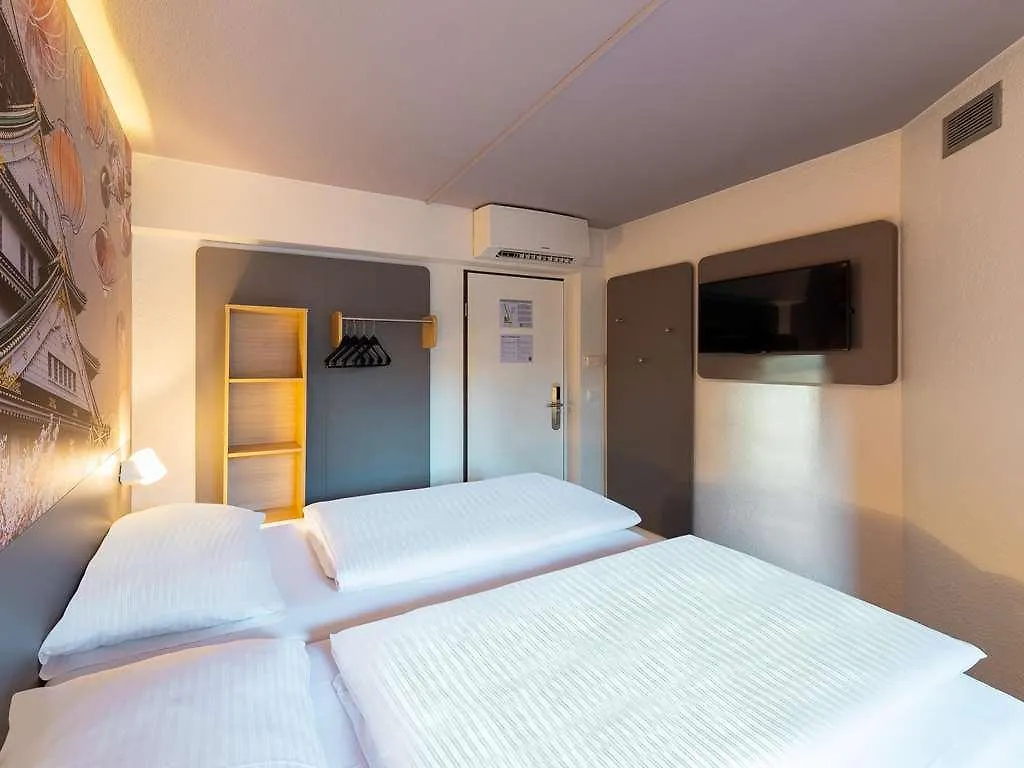 B&B Hotel Dusseldorf-Hbf  Dusseldorf